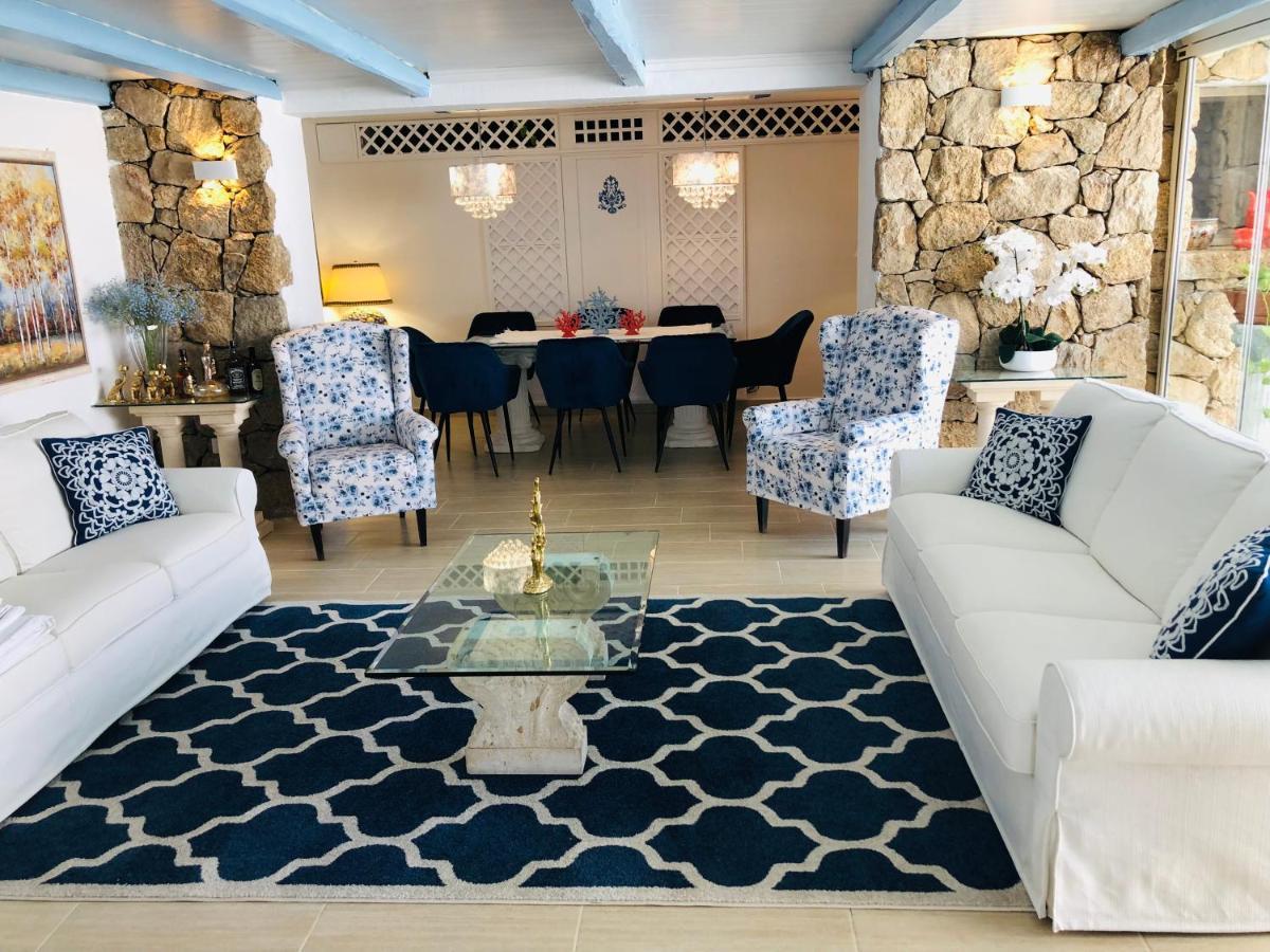 Villa Adel San Teodoro  Eksteriør billede