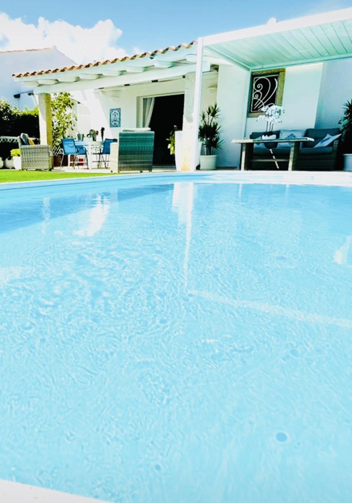 Villa Adel San Teodoro  Eksteriør billede